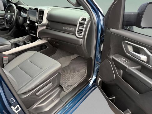 Used 2023 RAM 1500 Big Horn AWD/4WD image 14
