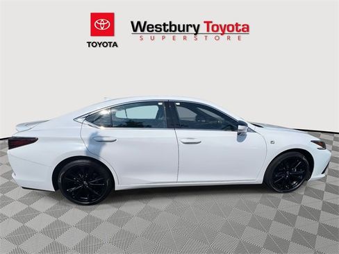 Used 2022 Lexus ES 350 F Sport image 6