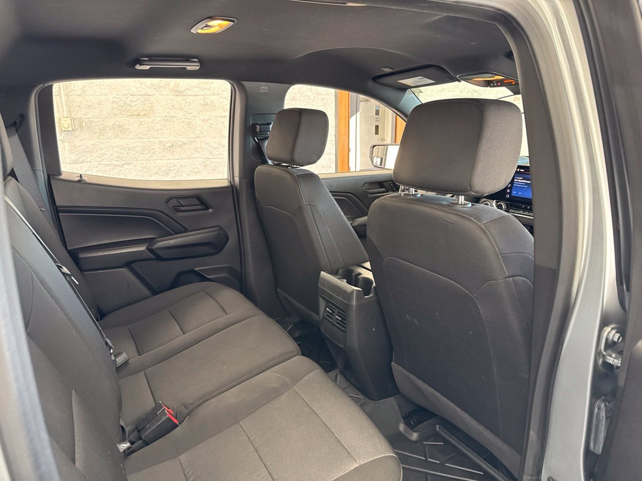Used 2024 Chevrolet Colorado Trail Boss w/ Technology Package AWD/4WD image 45
