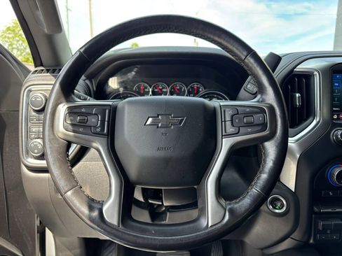 Used 2021 Chevrolet Silverado 1500 LT Trail Boss AWD/4WD image 19