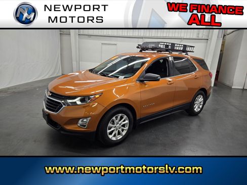 Used 2018 Chevrolet Equinox LT FWD image 1