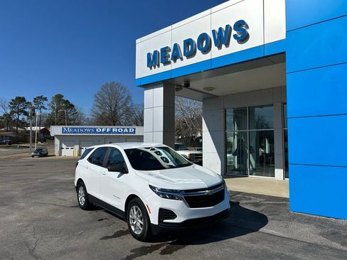 Used 2022 Chevrolet Equinox LS w/ LS Convenience Package image 1