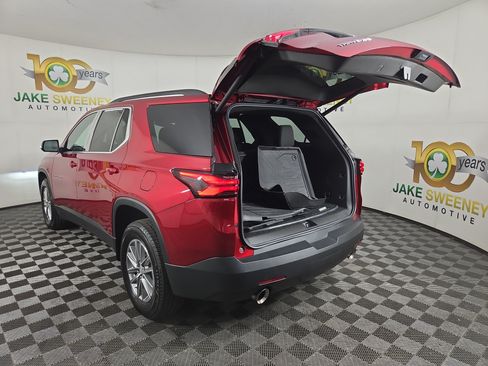 Certified 2023 Chevrolet Traverse LT FWD image 32