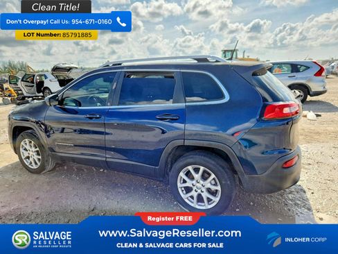 Used 2018 Jeep Cherokee Latitude FWD image 3