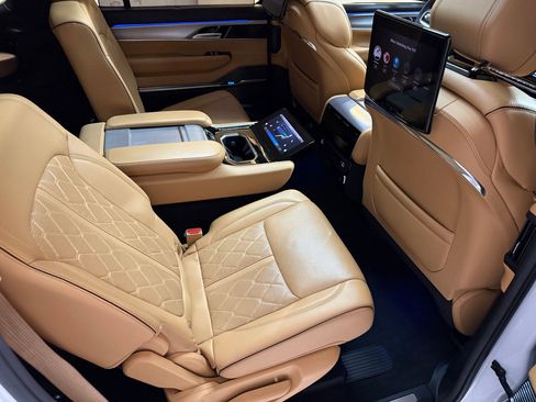 Used 2022 Jeep Grand Wagoneer Series III w/ Rear Seat Video Group 1 image 55