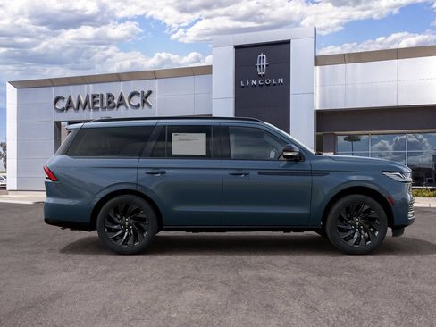 New 2027 Lincoln Navigator Reserve w/ Jet Appearance Package AWD/4WD image 5