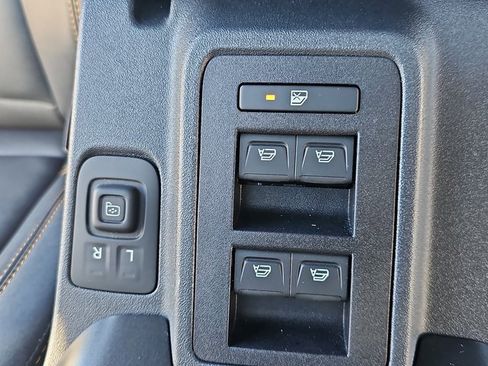 Used 2023 Ford Bronco Badlands image 13