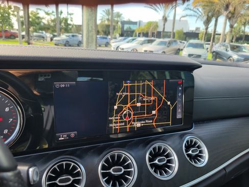 Used 2018 Mercedes-Benz E 400 Coupe image 17