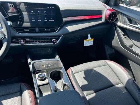 New 2026 Chevrolet Equinox RS w/ Convenience Package III FWD image 13