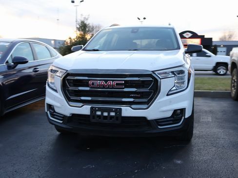 Used 2022 GMC Terrain AT4 w/ Tech Package image 2