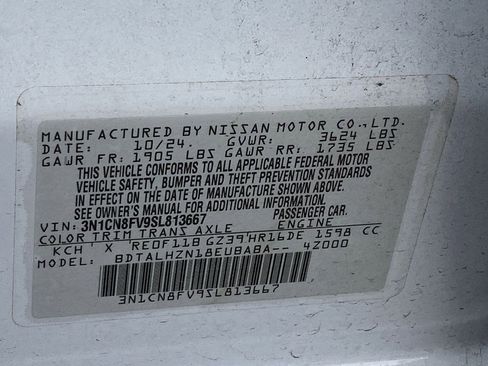 Certified 2025 Nissan Versa SR w/ Trunk Package image 11