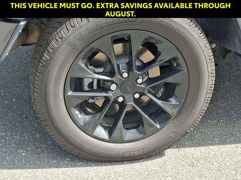 Used 2021 Jeep Wrangler Unlimited Sahara AWD/4WD image 9
