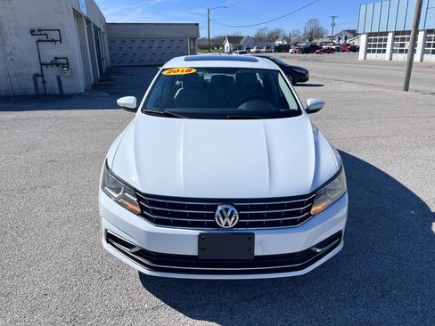 Used 2018 Volkswagen Passat 2.0T SE image 8