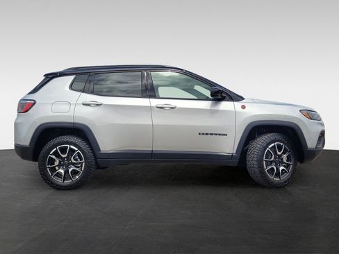 New 2026 Jeep Compass Trailhawk AWD/4WD image 3