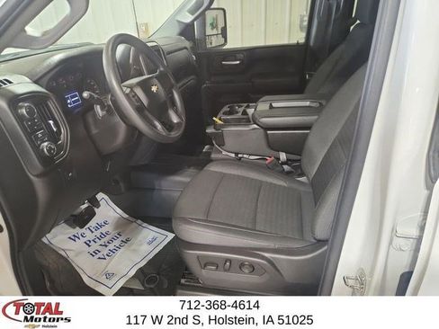 Used 2024 Chevrolet Silverado 2500 Custom w/ Custom Convenience Package AWD/4WD image 12