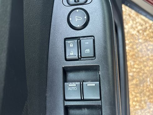 Used 2015 Honda CR-V LX image 14