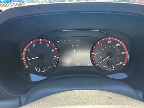 Used 2025 Nissan Frontier PRO-4X AWD/4WD image 14