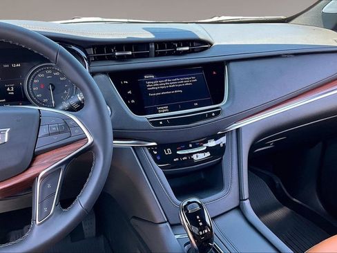 New 2026 Cadillac XT5 Premium Luxury w/ Driver Assist Package FWD image 7