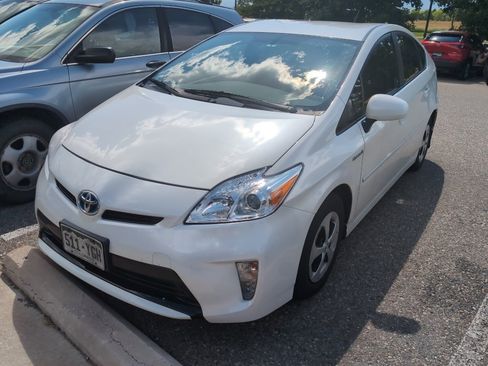 Used 2012 Toyota Prius Four FWD image 1