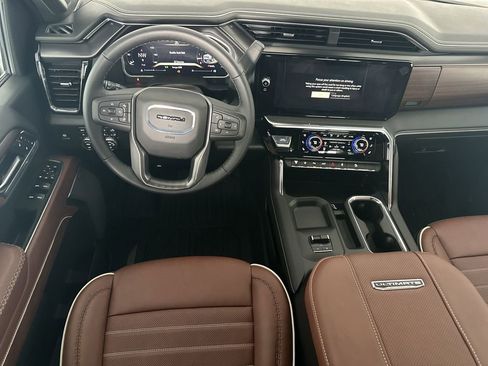New 2026 GMC Sierra 3500 Denali Ultimate image 17
