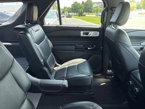 Used 2022 Ford Explorer ST w/ Equipment Group 401A AWD/4WD image 24