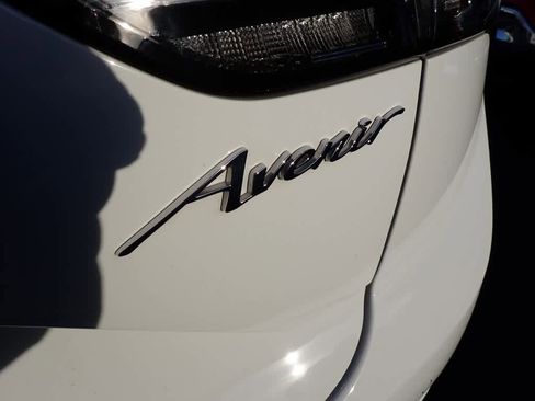 Certified 2022 Buick Envision Avenir w/ Technology Package II image 10