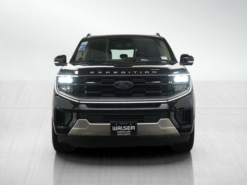 Used 2025 Ford Expedition Platinum AWD/4WD image 8