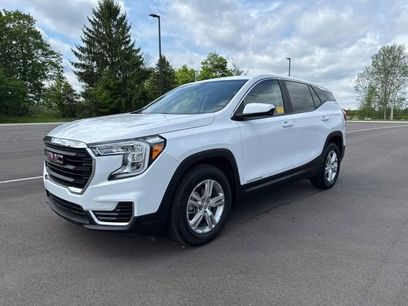 Used 2024 GMC Terrain SLE