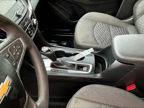 Used 2021 Chevrolet Equinox LT image 15