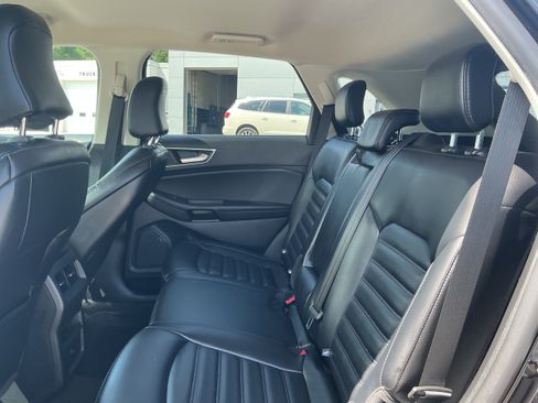 Used 2024 Ford Edge SEL AWD/4WD image 12