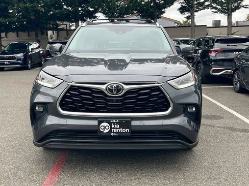 Used 2020 Toyota Highlander Limited AWD/4WD image 4