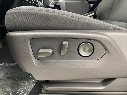 New 2026 Chevrolet Silverado 1500 LT AWD/4WD image 9