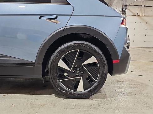 New 2026 Hyundai Ioniq 5 SE image 32