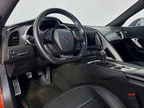 Used 2016 Chevrolet Corvette Z06 w/ 3LZ Preferred Equipment Group RWD image 9