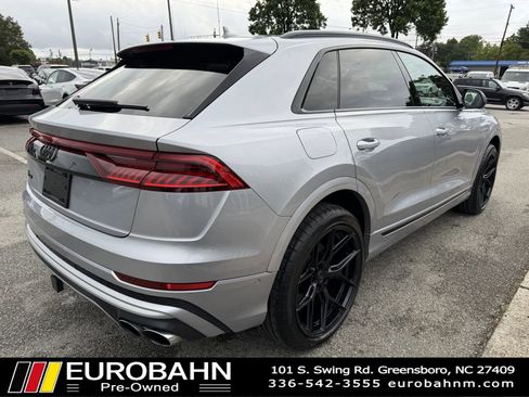 Used 2021 Audi SQ8 Prestige AWD/4WD image 5