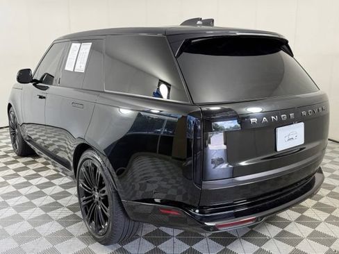 Used 2024 Land Rover Range Rover SE AWD/4WD image 4