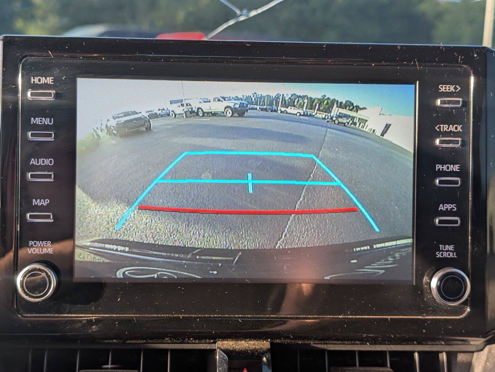 Used 2020 Toyota Corolla LE FWD image 21