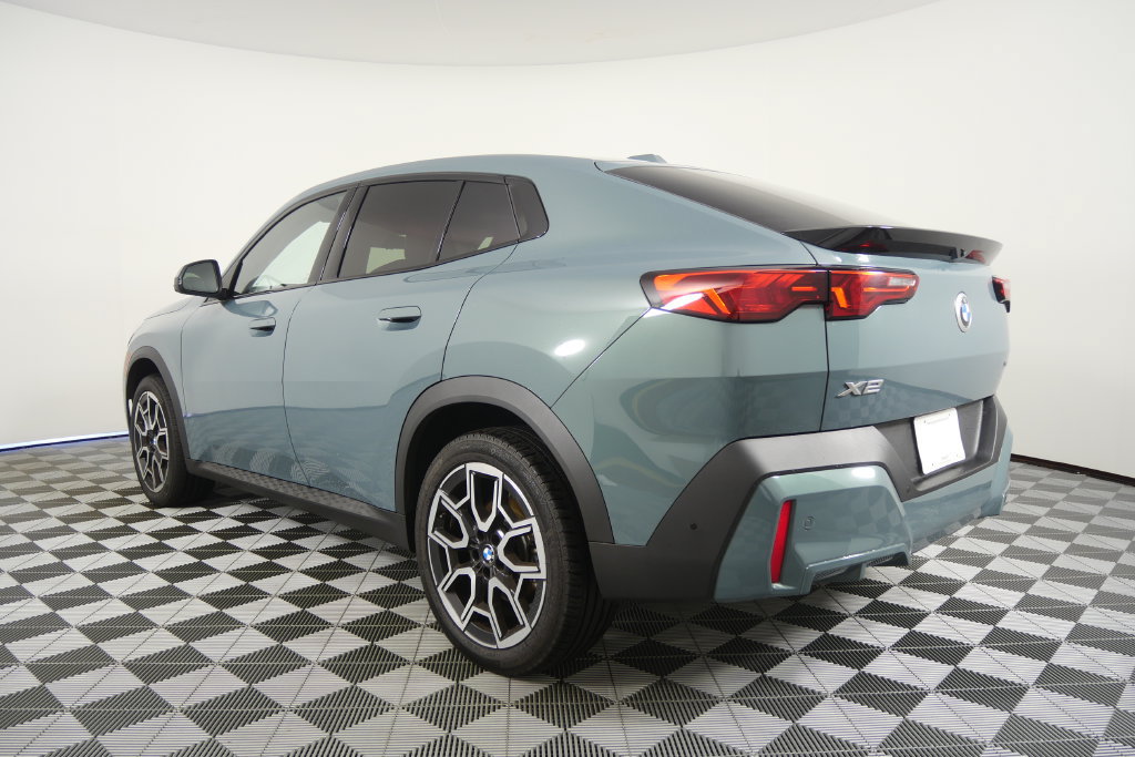 Certified 2025 BMW X2 xDrive28i AWD/4WD image 6
