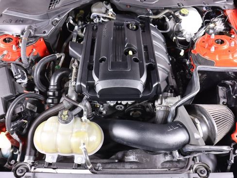 Used 2018 Ford Mustang Coupe RWD image 37