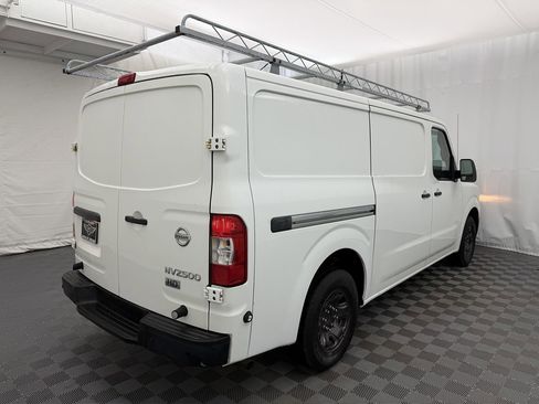 Used 2015 Nissan NV 2500 SV image 4