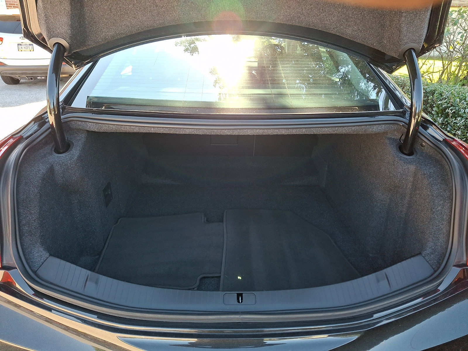 Used 2014 Cadillac XTS Premium FWD image 32