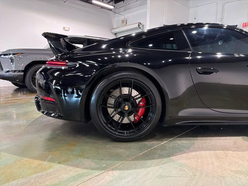 Used 2025 Porsche 911 GTS image 10