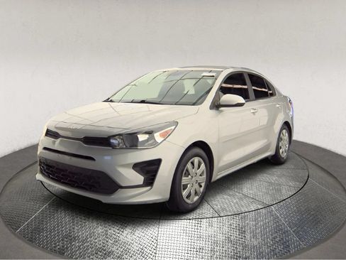 Used 2023 Kia Rio S FWD image 3