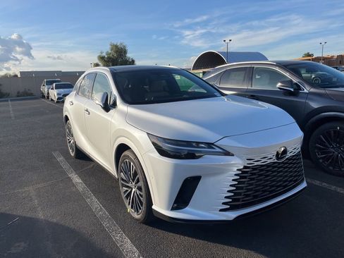New 2026 Lexus RX 350h image 2