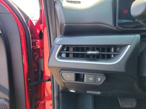 Used 2025 Kia K4 FWD image 23