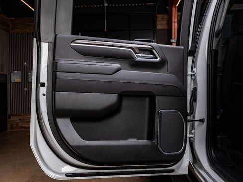 Used 2025 Chevrolet Silverado 2500 LTZ w/ Z71 Chrome Sport Edition image 38