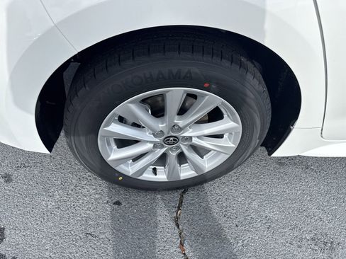 New 2025 Toyota Corolla Hatchback image 11