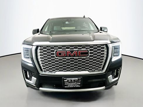Used 2021 GMC Yukon XL Denali image 2
