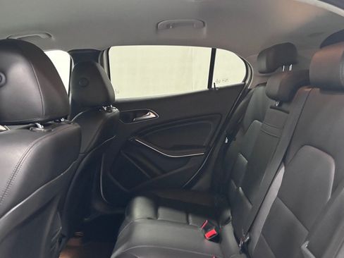 Used 2015 Mercedes-Benz GLA 250 4MATIC image 22