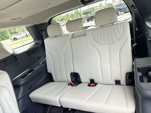 Used 2023 Hyundai Palisade Limited AWD/4WD image 26